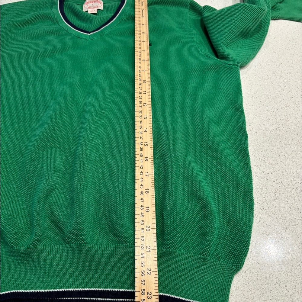 Brooks Brothers | Vibrant Green V Neck Sweater - Picture 6 of 8